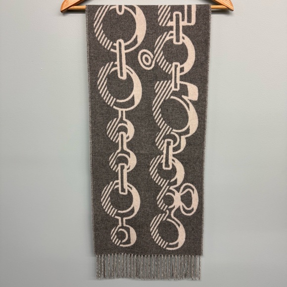 Hermes Scarf - Picture 1 of 4
